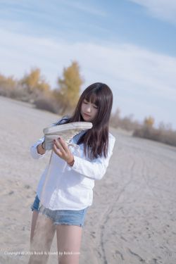 正在播放女主播户外勾搭